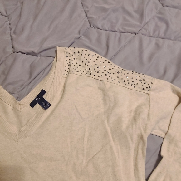 Gap Sweater - Picture 3 of 6